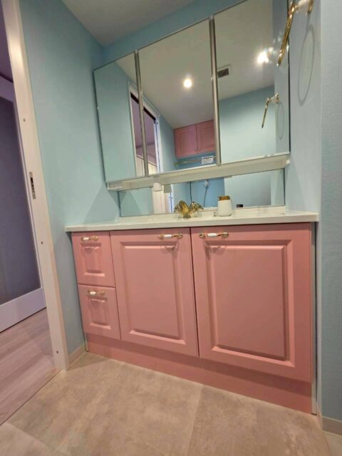 框扉、クラッシックインテリア、マンションリフォーム事例、造作洗面台